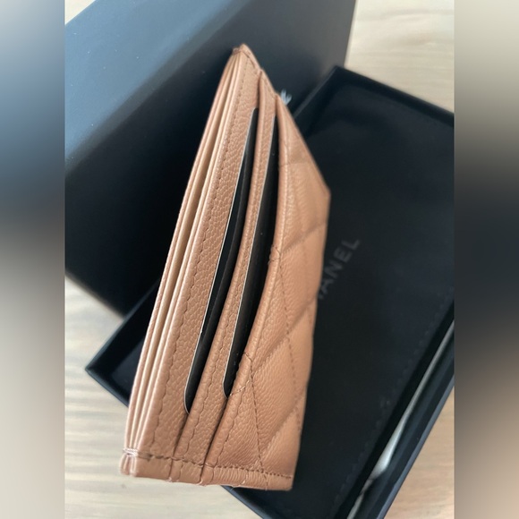 Chanel 2023 23B Dark Beige Caviar Flat Cardholder - Picture 10 of 12